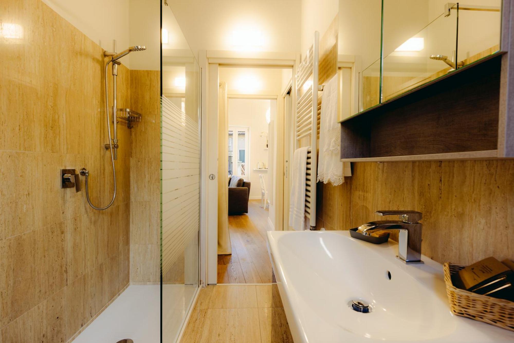 Eap Suites, Verona Exterior foto